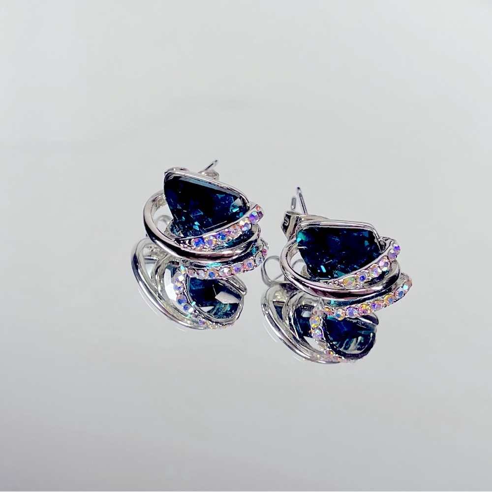 Sparkly teal earrings